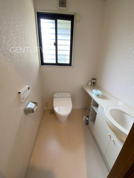 高崎市中泉町中古一戸建てのトイレ