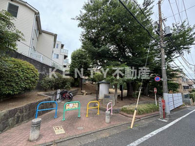 【周辺】 | メゾン・ド・モーヌ | 対面に公園があります 