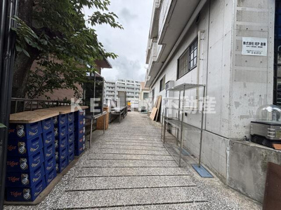 【エントランス】 | メゾン・ド・モーヌ | 駐車スペース 