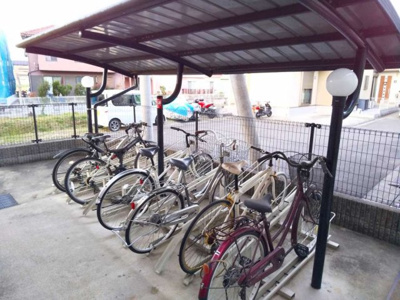 【その他】 | レオパレスＮｅｅｄｓ | 駐輪場