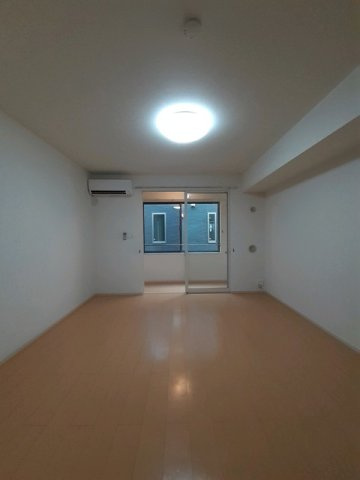 ソレイユベルⅥの居間・リビング