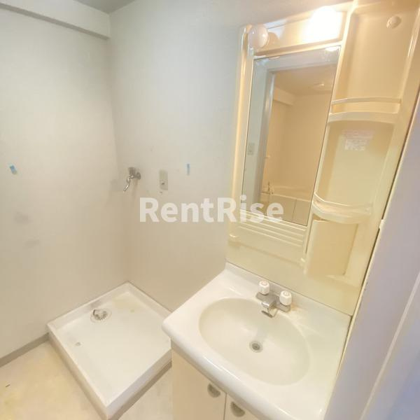 ヴァンコーポ大赤見の洗面所