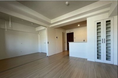 【居間・リビング】 | A.WAVE 箱崎南 | アレンジ自由自在の広々空間です！