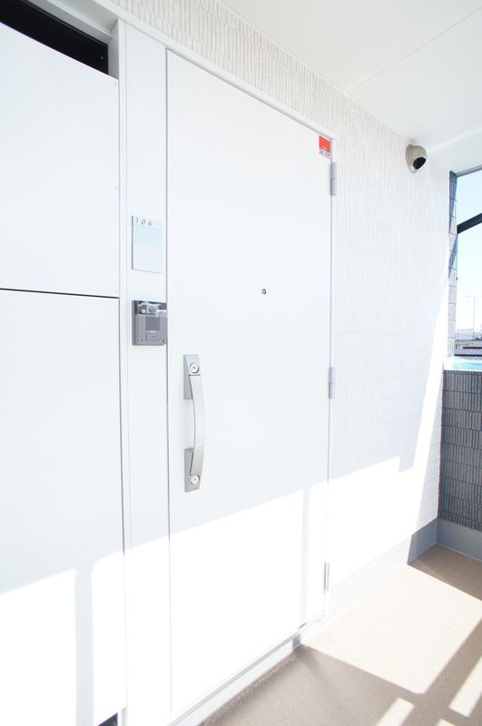 リブリ・SUZUYASU の玄関