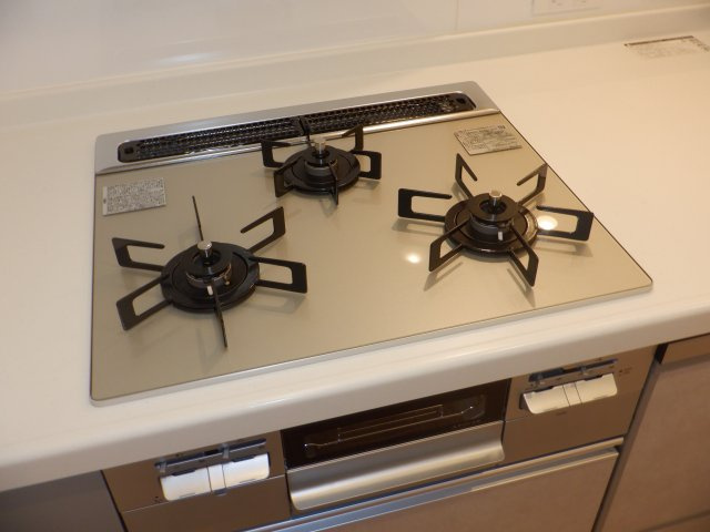 セザール本所吾妻橋のキッチン|ガスコンロ3口