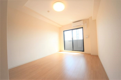 【居間・リビング】 | フォーリアライズ大阪ウエストベイ