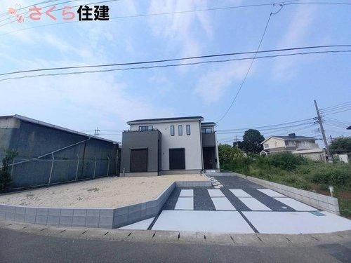 いろどりアイタウン栃木市藤岡町藤岡22-P9　1号棟の駐車場|カースペース２～３台可能です。
横には広々とした南面庭(^O^)／