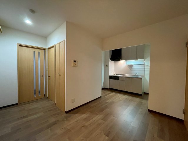 ラ・ブリエ（ｌａｂｕｒｉｌｌｅｒ）の居間・リビング|こちらの居間で趣味の時間をお楽しみください