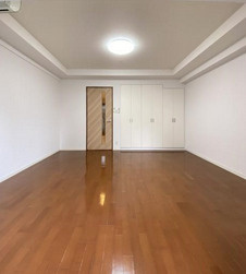 ビエラコート内久宝寺の居間・リビング