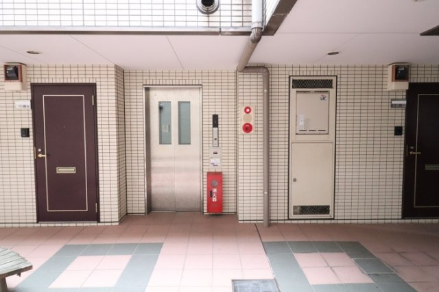 サニーコート１８のロビー