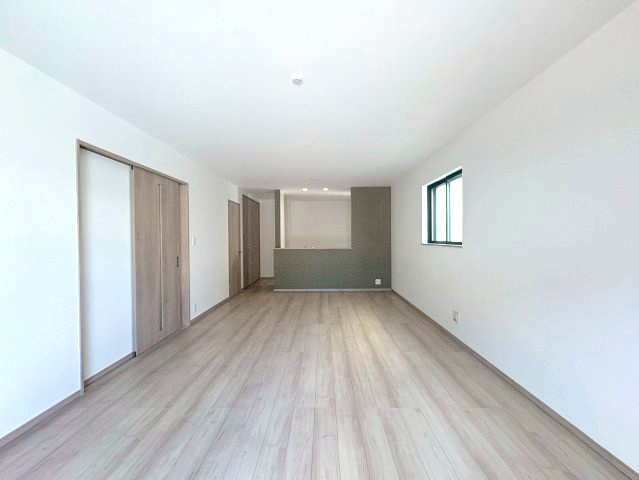 三木市緑が丘町本町　全3-2号棟のダイニング