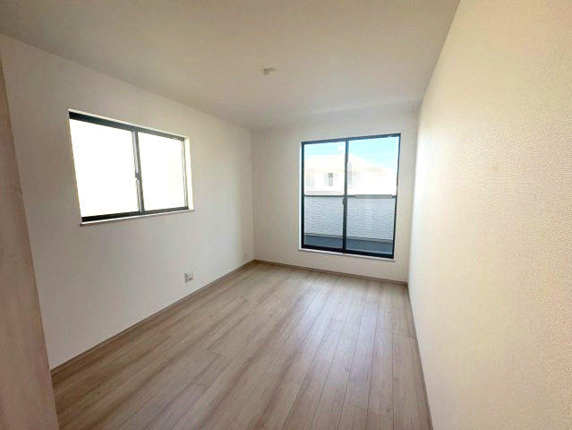 三木市緑が丘町本町　全3-2号棟の子供部屋