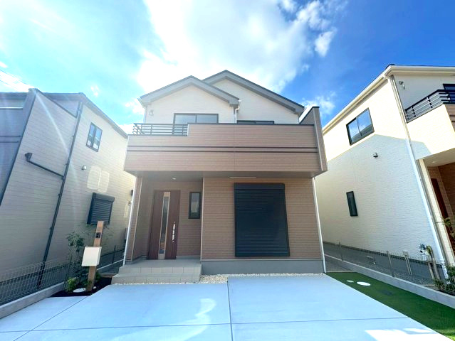 三木市緑が丘町本町　全3-2号棟の外観