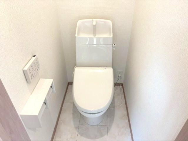 三木市緑が丘町本町　全3-2号棟のトイレ