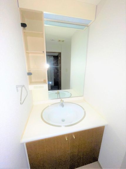 仲介手数料無料　コンセールタワー所沢の独立洗面台