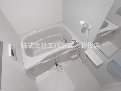 【浴室】 | クラスターヒル | 落ち着いた空間のお風呂です