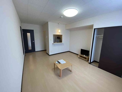 【居間・リビング】 | レオネクストゆうづる | 設備・仕様は号室により異なる為、現況を優先致します。