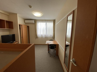 【居間・リビング】 | レオパレスニュータウン | 設備仕様は号室により異なる為、現況を優先致します。