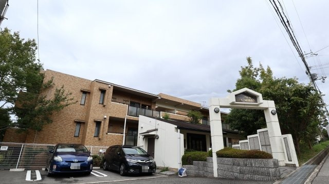 ホーユーパレス神戸塩屋のエントランス