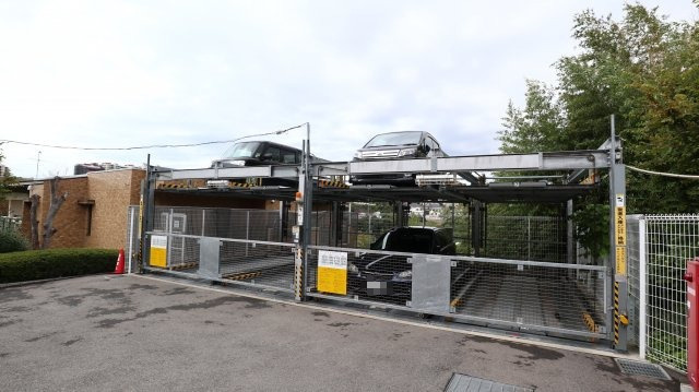 ホーユーパレス神戸塩屋の駐車場