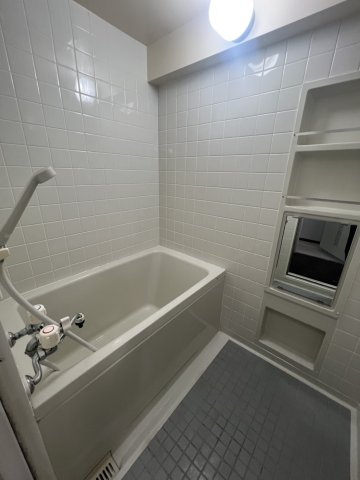 ホーユーパレス神戸塩屋の浴室