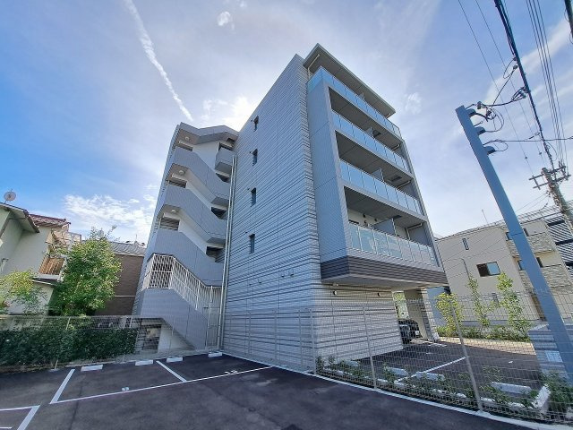 アイエフノヴァ水波町の外観