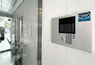 【その他共用部分】 | オートロック付になっていますので、不審者対策は、しっかりとしています。