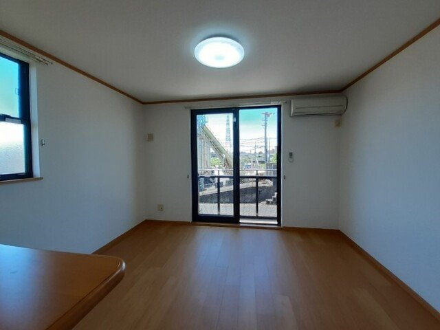 メゾンパレェの居間・リビング