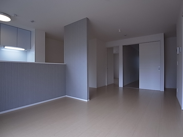 神戸市兵庫区松本通６丁目のアパートの居間・リビング|リビング