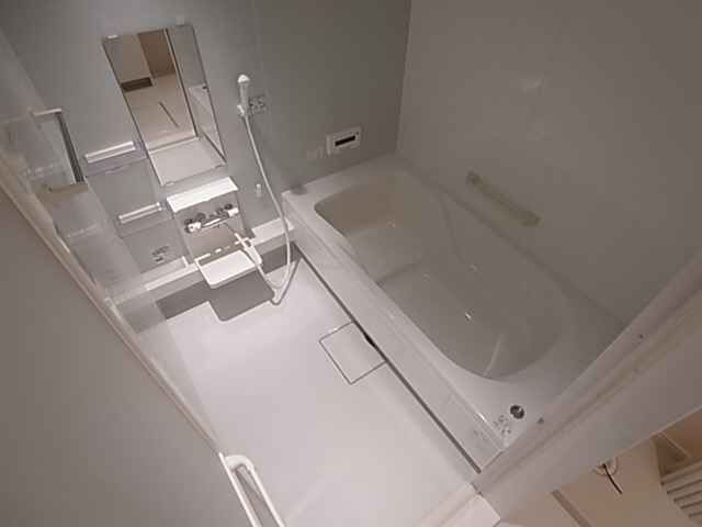神戸市兵庫区松本通６丁目のアパートの浴室|追焚機能付浴室
