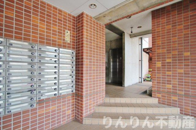 【エントランス】 | 第16柴田マンション | エントランスです