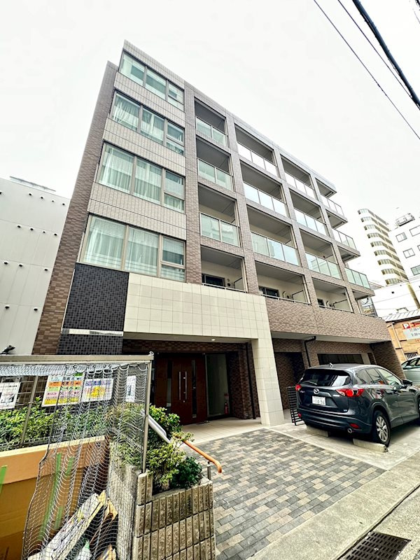 REGALO　PLUSの外観