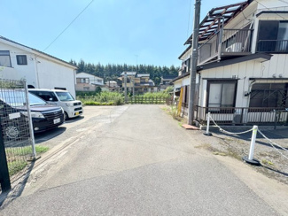 【前面道路含む現地写真】