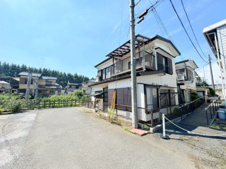 【前面道路含む現地写真】