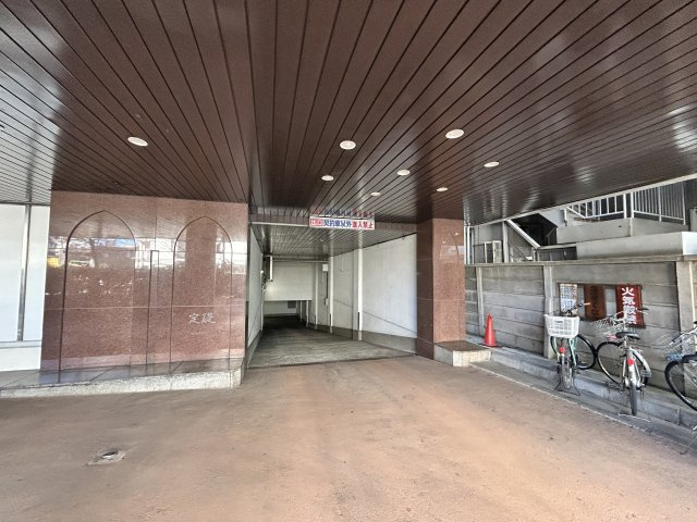 東都自動車ビルヂングの駐車場