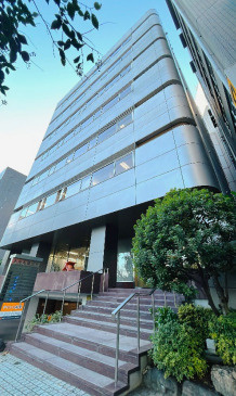 あや九段ビルの外観