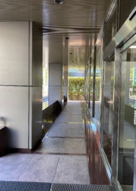 あや九段ビルのロビー