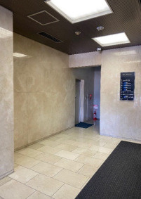 あや九段ビルのロビー