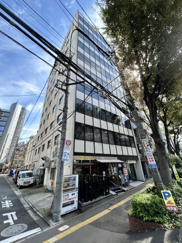 白王ビルの外観