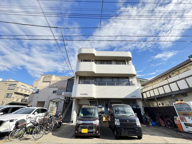 フジビルの外観