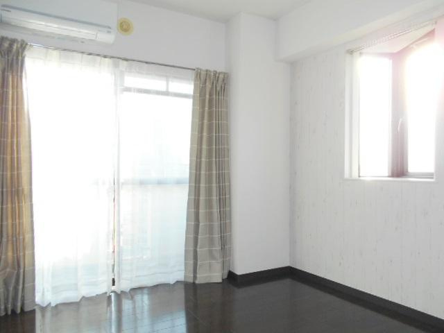 ベルセ別所の居間・リビング