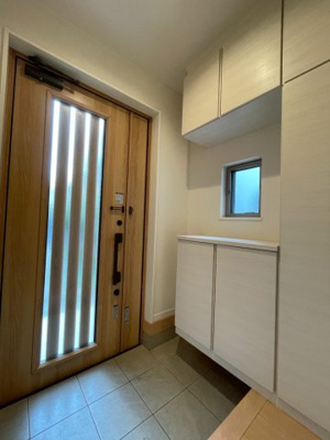 【玄関】 | 立川市砂川町8丁目 中古戸建【全1棟】