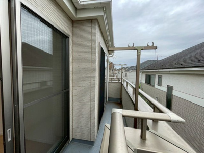 【バルコニー】 | 立川市砂川町8丁目 中古戸建【全1棟】