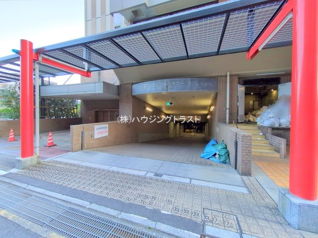 仲介手数料無料　コンセールタワー所沢のエントランス