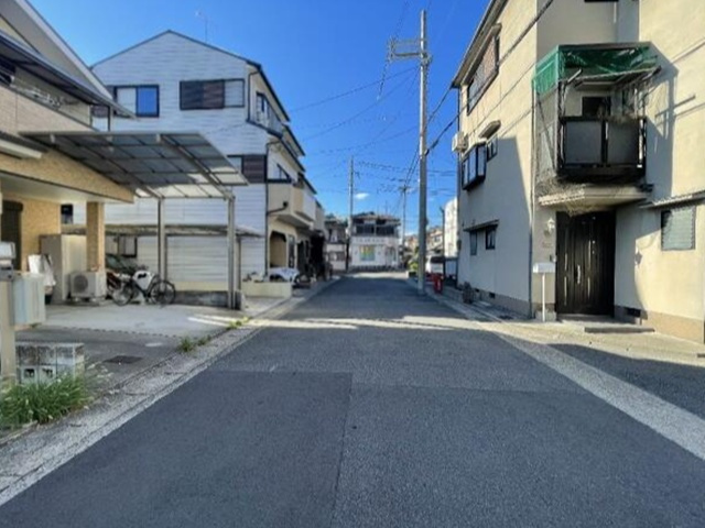 【前面道路含む現地写真】 | 山科区勧修寺西栗栖野町　中古戸建