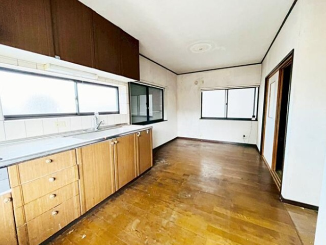 【居間・リビング】 | 山科区勧修寺西栗栖野町　中古戸建