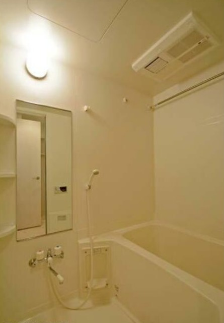 コンフォリア麻布十番の浴室