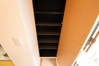 【玄関】 | ロイヤルハイネス・クィーン