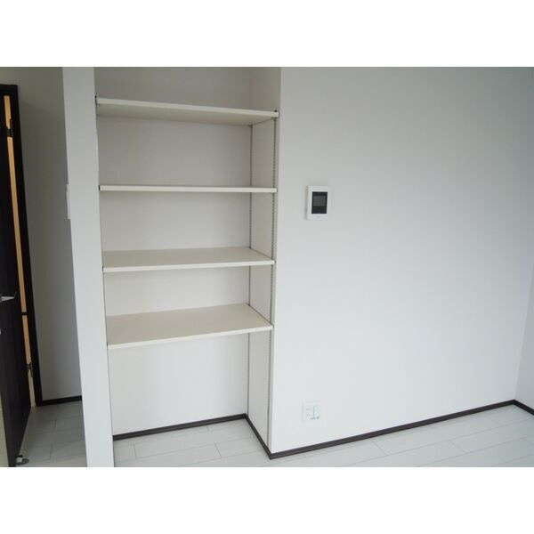 【新築】ニュースカイタウンA棟の洋室