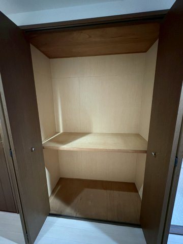 エミグラント野里の収納|大きなものも収納できそうです